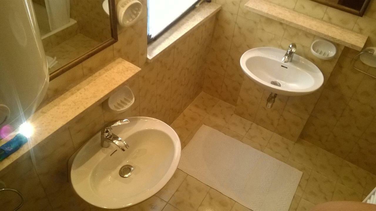 Apartman Mariolina Lägenhet Krk Town Exteriör bild